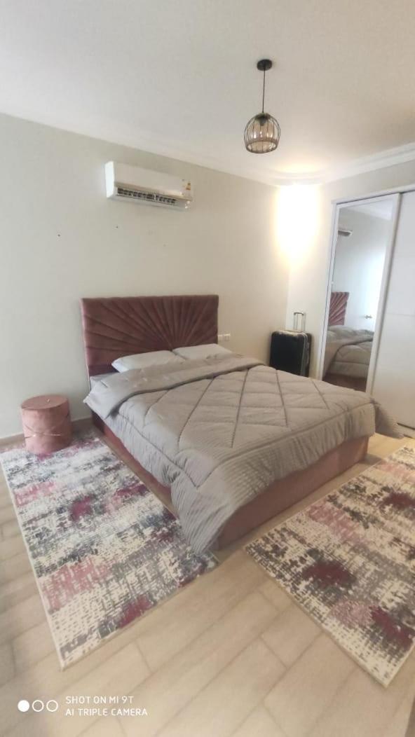 Apartment Compound One Katamya